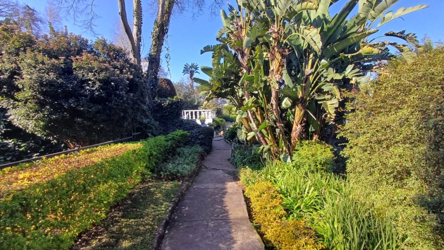 6 Bedroom Property for Sale in Kosmos North West